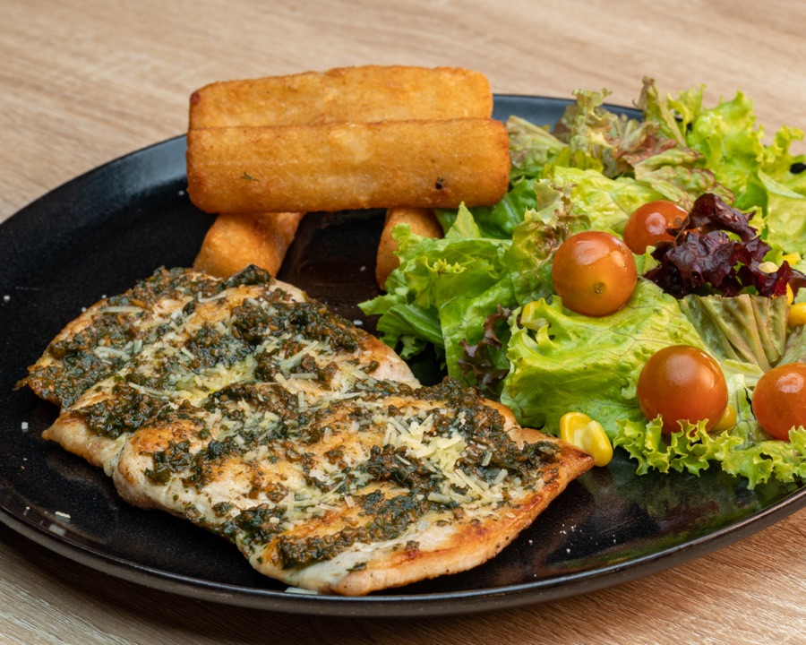 POLLO AL PESTO