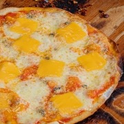 Pizza 4 Quesos - Restaurante Atrium